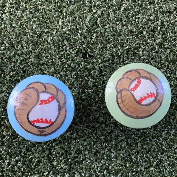 Sports themed drawer pulls - Picture 3 of 6